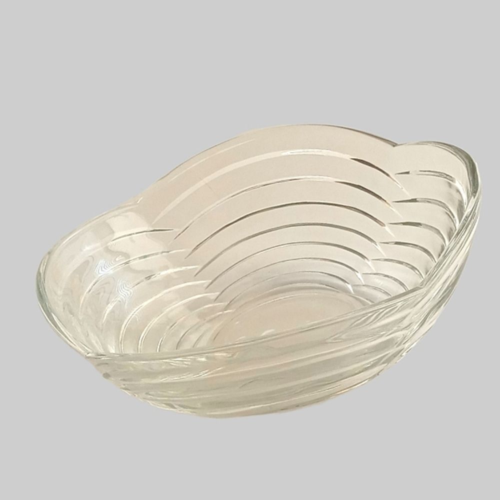 Vintage Scalloped Clear Glass Fruit Bowl